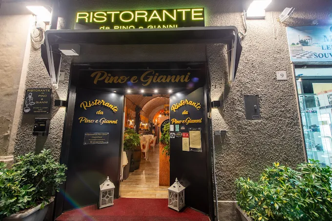 Ristorante di pesce fresco vicino al porto a Livorno
